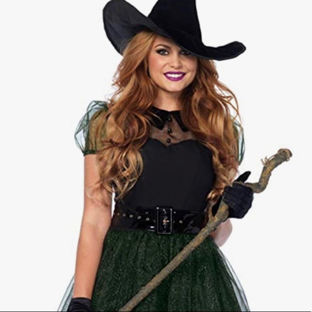 Women’s witch costume